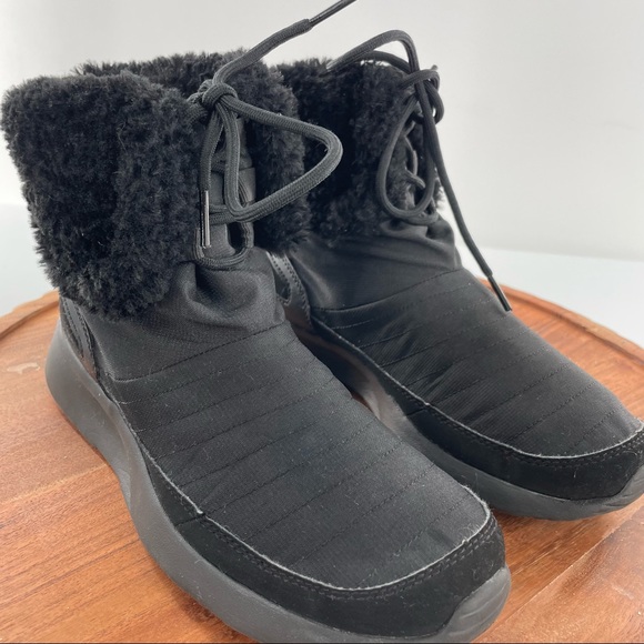 Nike Kaishi Black Winter Boots size 8 - Picture 2 of 12